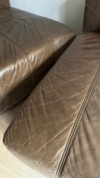 Sofá de piel de búfalo