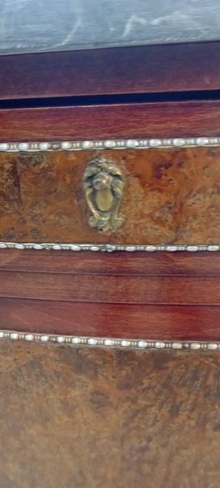 Mesita de noche antigua mármol y madera.88x37 x34