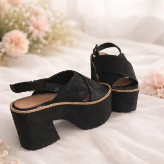 Sandalias negras plataforma