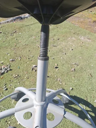 Taburete giratorio con ruedas