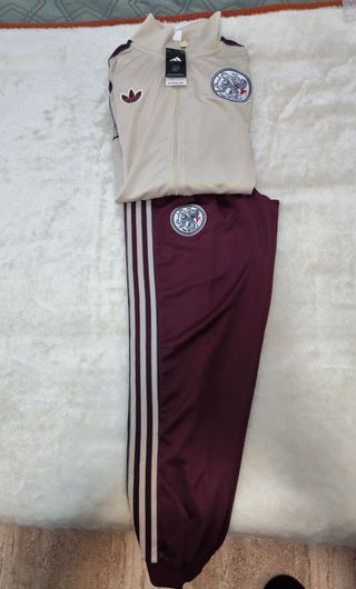 Abbigliamento sportivo completo Ajax