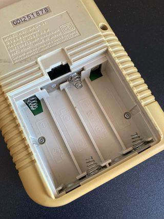 Nintendo Game Boy Original Amarillo