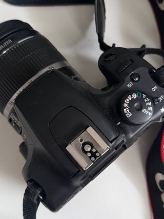 Cámara Canon EOS 1000D Negra