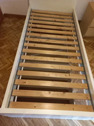 Cama individual Ikea 90x200 con cajones