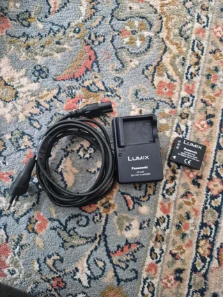 Caricabatterie Panasonic DE-A46 Lumix