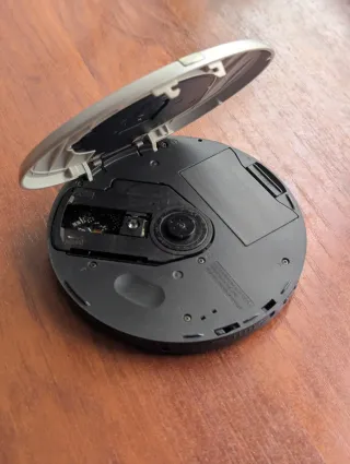 Sony CD Walkman D-FJ200 Plata