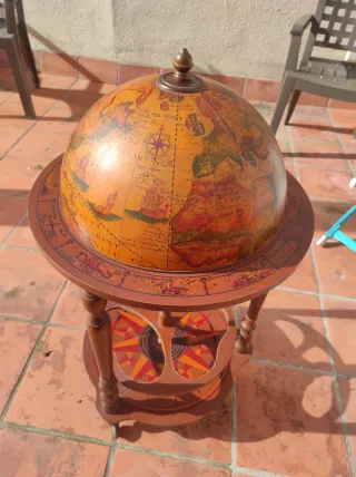 Botellero Globo Terráqueo Vintage