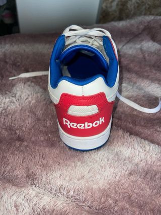 Zapatillas Reebok Blancas y Rojas
