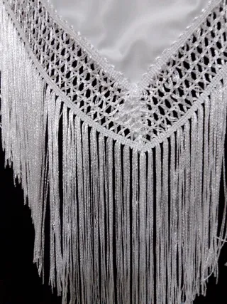 Mantón Flamenco Blanco Bordado