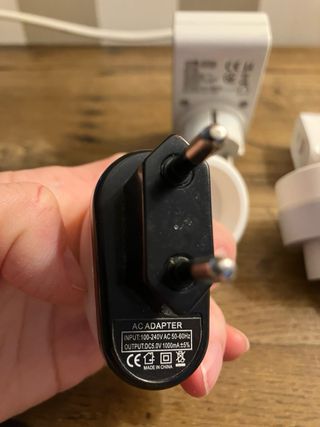 Lote Cargadores y Adaptadores Enchufe Viaje