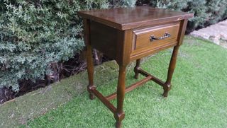 Mesitas de noche 2 modelos ver fotos, medidas leer