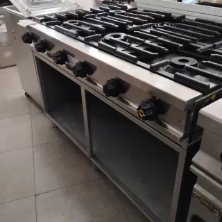 COCINA PROFESIONAL 6 FUEGOS CON MESA