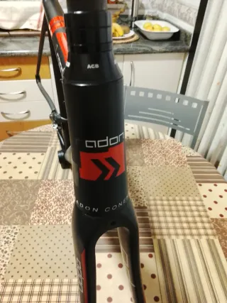 Cuadro Radon Talla 52 Aluminio/Carbono