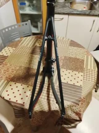 Cuadro Radon Talla 52 Aluminio/Carbono