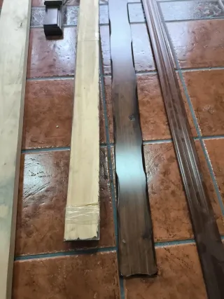 Restos Dinteles y Jambas Madera Maciza