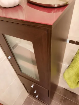 Mueble baño con lavabos, espejo y columna