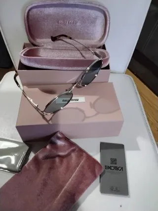 Gafas Miu Miu Rosas y Grises