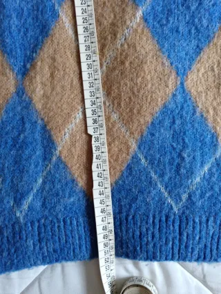 Jersey corto de rombos azul y beige