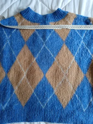 Jersey corto de rombos azul y beige