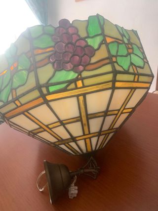 Lámpara Tiffany Vidrieras Uvas 40x40cm
