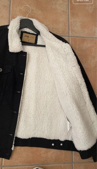 Chaqueta denim negra con borreguito Talla M
