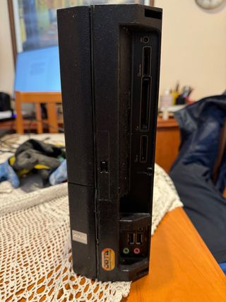 PC ASUS Negro con Lector Tarjetas y Monitor NOC