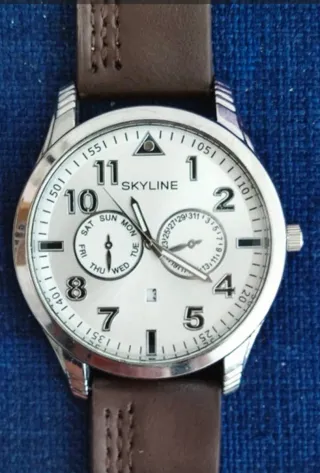 Reloj Skyline Marrón y Blanco