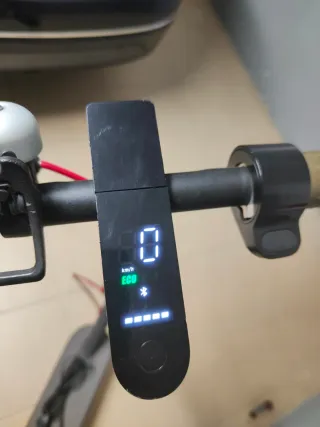 Patinete Eléctrico Xiaomi Mi Scooter 365