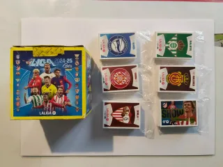 Lote + 400 cromos sin repetir Liga Este 2024/25