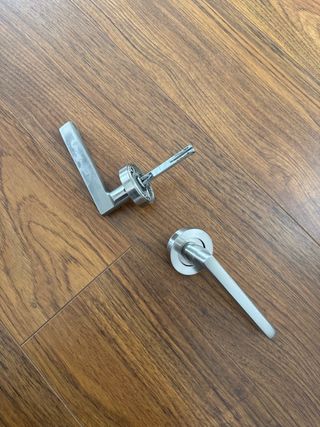 Manillas de puerta de acero inoxidable