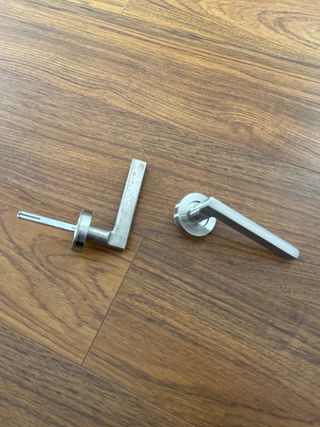 Manillas de puerta de acero inoxidable