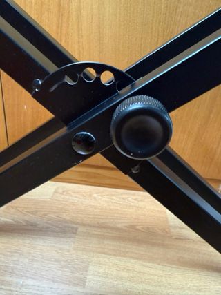 Teclado Yamaha EZ-220, soporte teclado y cubierta