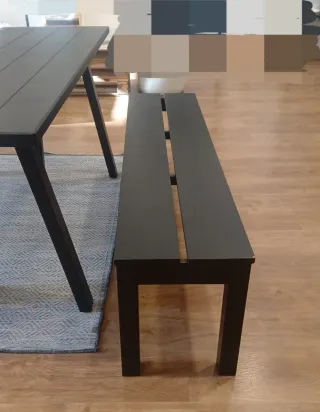 Mesa y banco negro Ikea