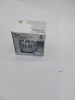 REAL MADRID CF - Taza Rubber 3D, de Plástico, Multicolor, Producto Oficial (CyP Brands)