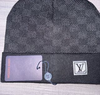 Cappellino nero con motivo a griglia