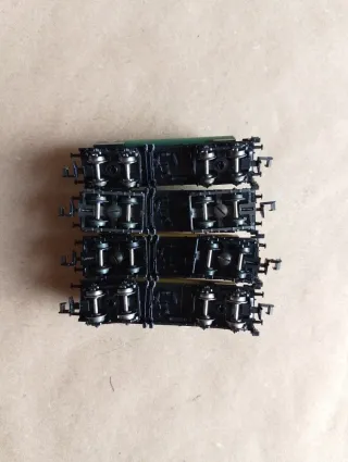 Lote 4 vagones MINITRIX