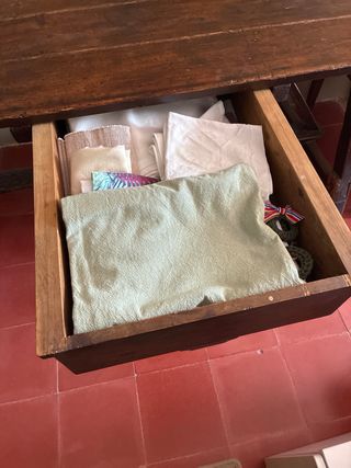 Mesa de comedor rústica de madera