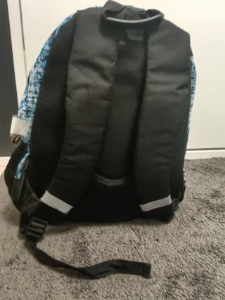 Mochila escolar diseño graffiti