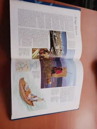 Colección de libros de Geografía humana universal