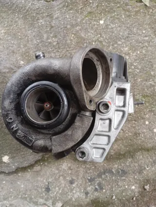 Turbo BMW 318d 122cv para intercambio o reparar