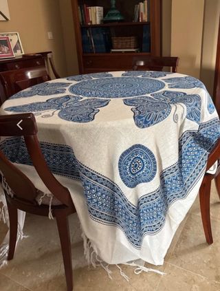 Mantel azul y blanco mariposas