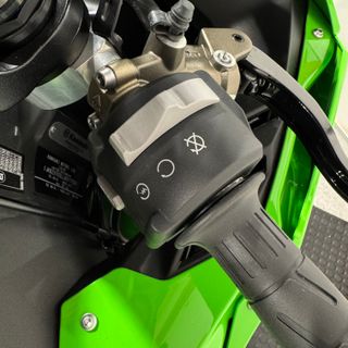 KAWASAKI ZX-10R