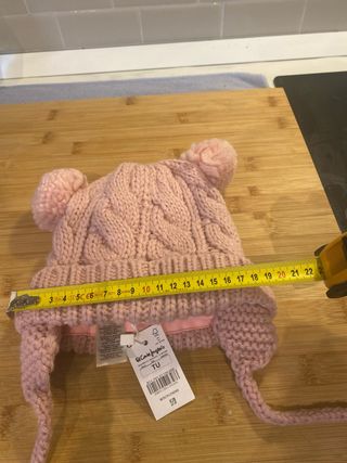 Gorro bebé rosa con orejas