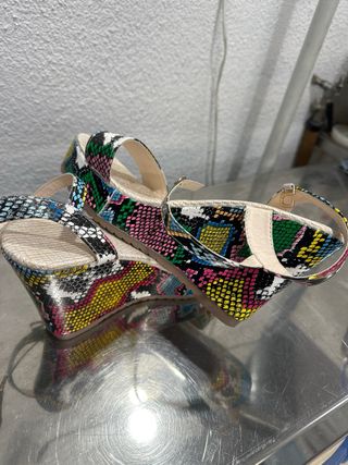 Sandalias verano estampadas como nuevas