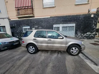 Mercedes-Benz Clase M 2004