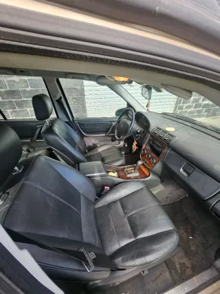 Mercedes-Benz Clase M 2004