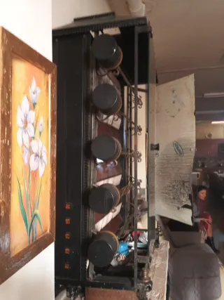 Asador de pollos y patatas