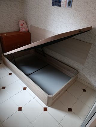 Cama individual con colchón incluido en el precio