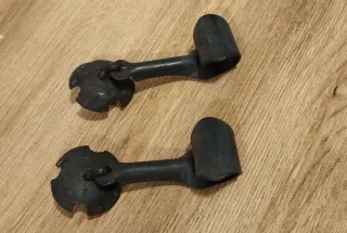 Juego 2 Tiradores Antiguos de Hierro Forjado