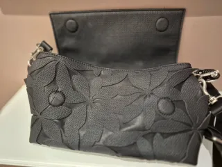 Bolso Desigual Negro con Estampado Floral